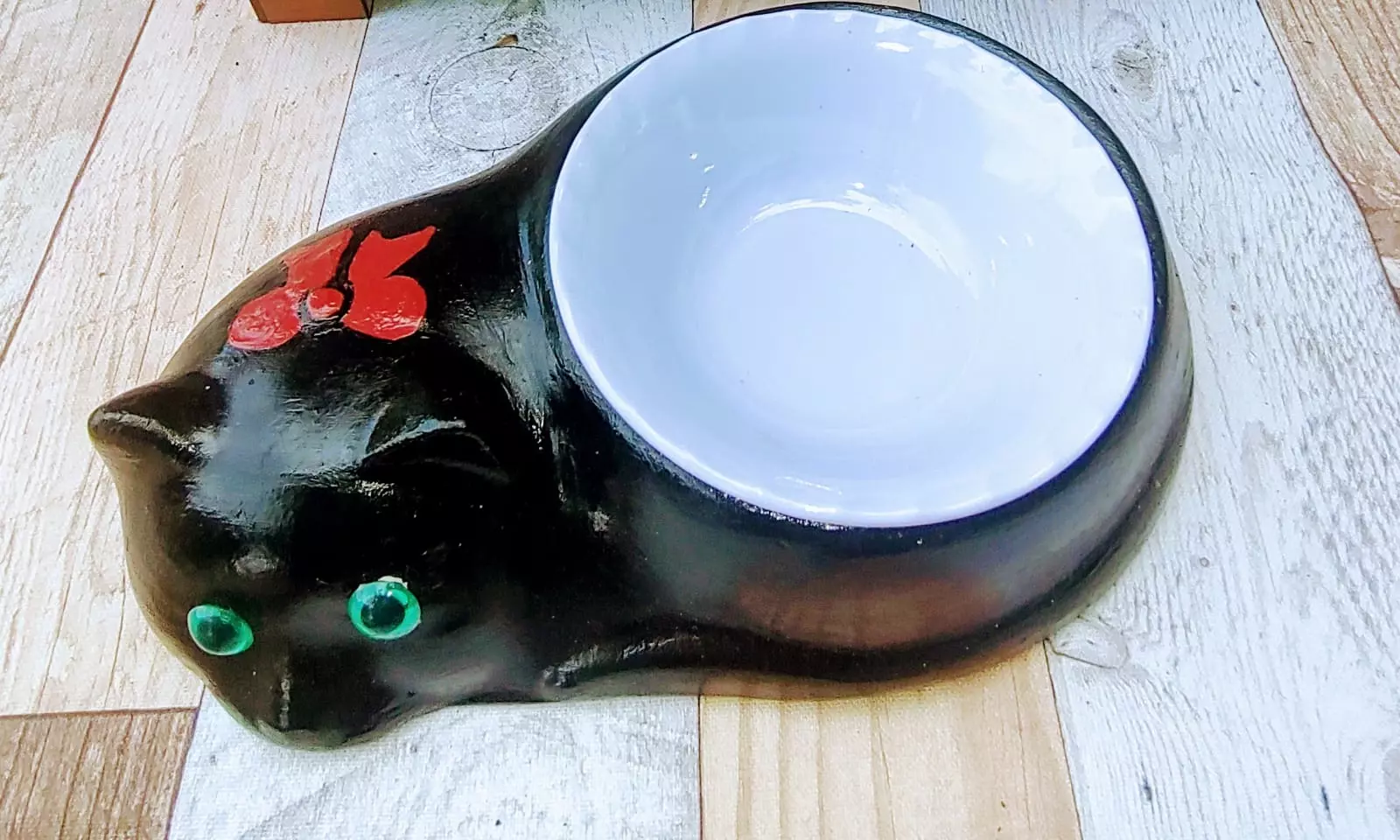 Comedouro em cimento para gatos - Referência 050 Comedouro em cimento para gatos - Referência 050